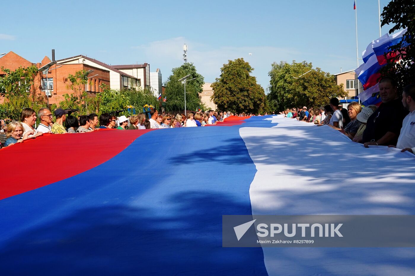 LPR Russia National Flag Day