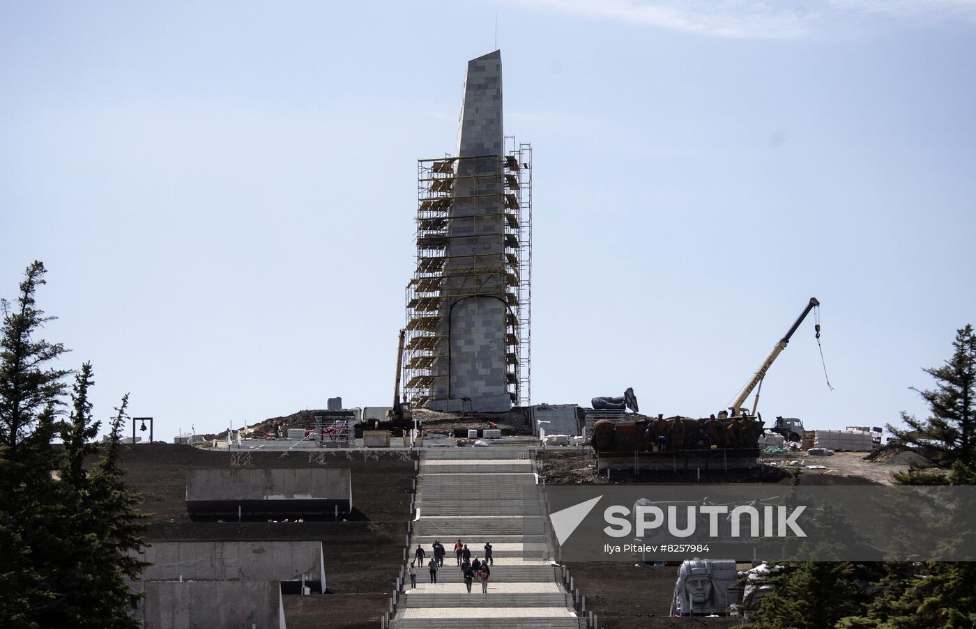 DPR Russia Ukraine Military Operation Memorial Restoration