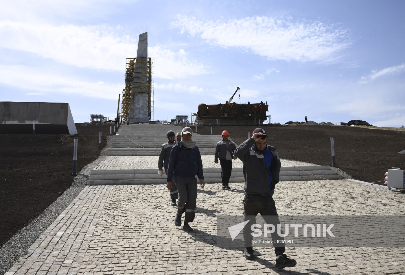DPR Russia Ukraine Military Operation Memorial Restoration