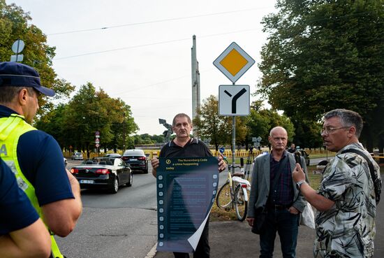 Latvia WWII Soviet Monument Demolition