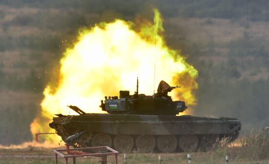 Russia Army Games Tank Biathlon
