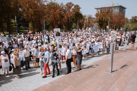 Moldova Opposition Protest