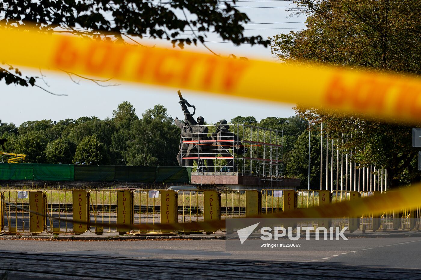Latvia WWII Soviet Monument Demolition