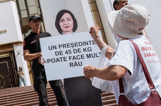 Moldova Opposition Protest