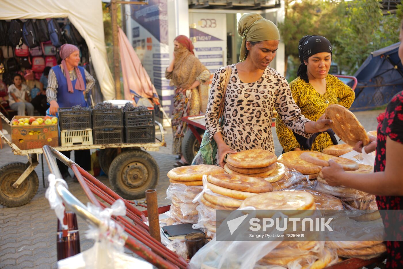 Daily life in Bukhara