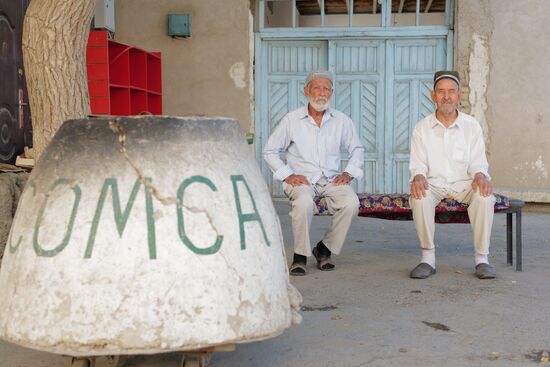 Daily life in Bukhara
