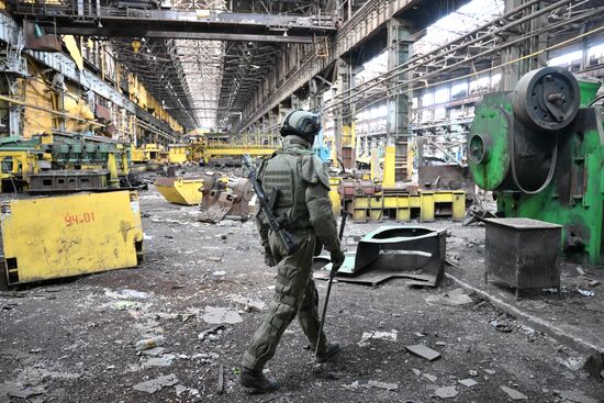 DPR Russia Ukraine Military Operation Demining