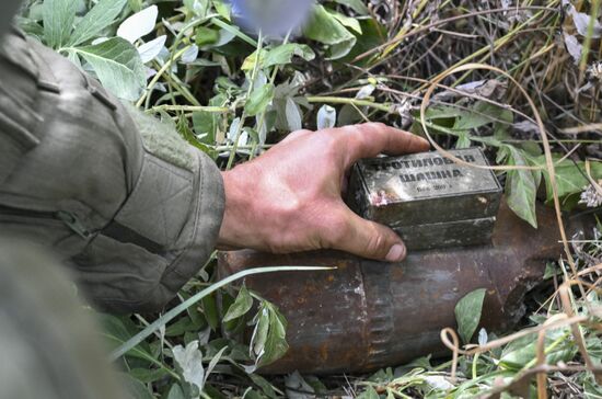 DPR Russia Ukraine Military Operation Demining