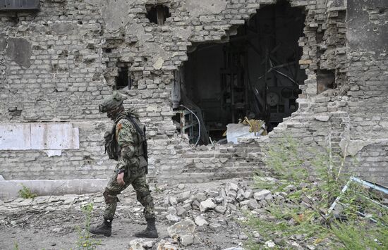 DPR Russia Ukraine Military Operation Demining
