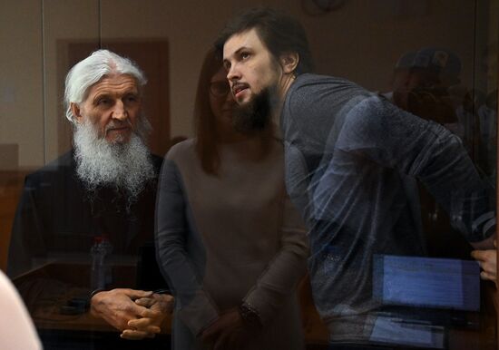 Russia Renegade Priest New Trial