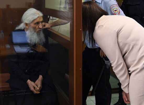 Russia Renegade Priest New Trial