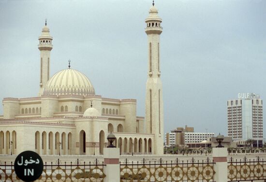 Al-Fatih Mosque in Manama