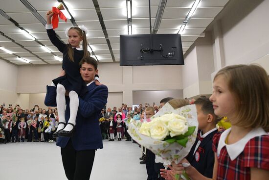 Russia New Academic Year Schools