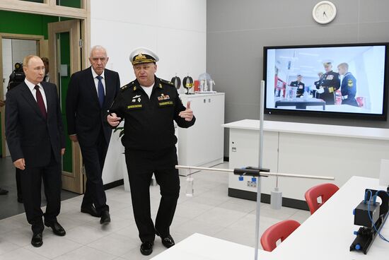 Russia Putin North Western Federal District