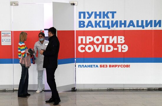 Russia Coronavirus Vaccination