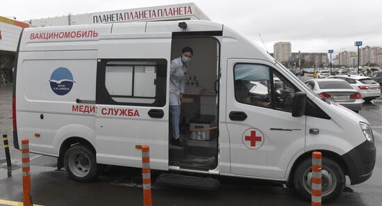 Russia Coronavirus Vaccination