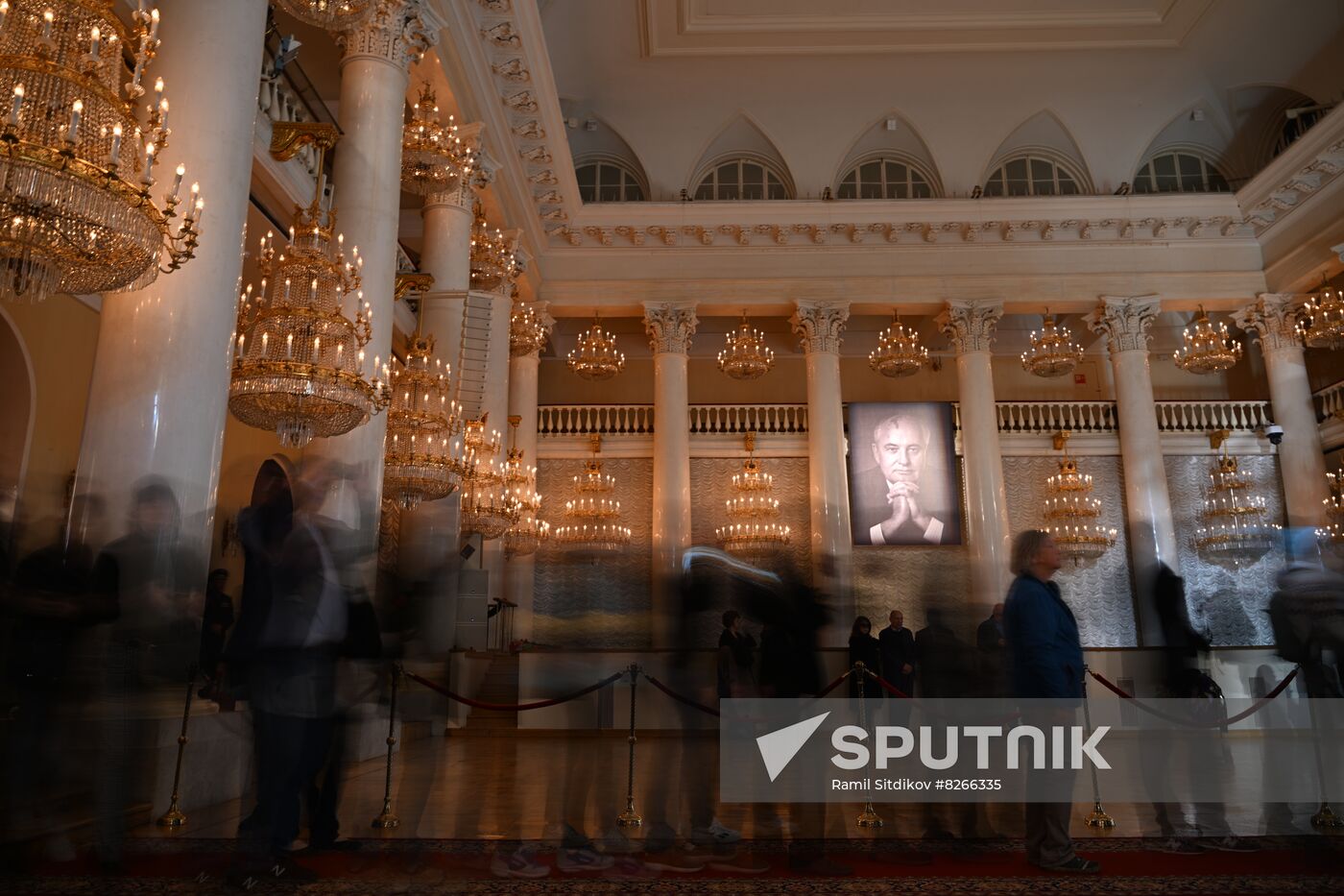 Mourners attend a memorial service for Mikhail Gorbachev, the last leader of the Soviet Union, at the Column Hall of the House of Unions in Moscow, Russia. Gorbachev died on Tuesday at the age of 91 in Moscow after a long and serious illness, according to the Central Clinical Hospital. Location: Russia, Moscow. Author: Ramil Sitdikov/Sputnik. Russia Gorbachev Death