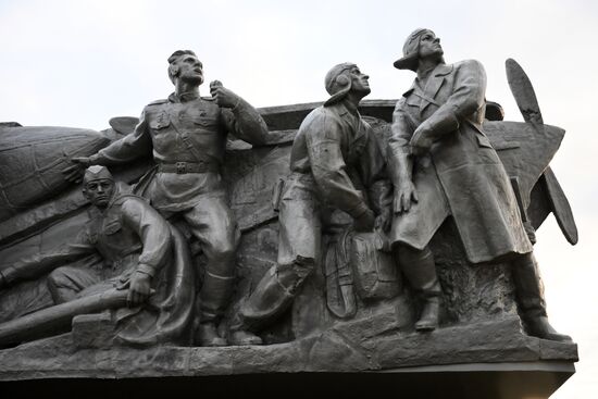 DPR Russia Ukraine Military Operation Memorial Restoration