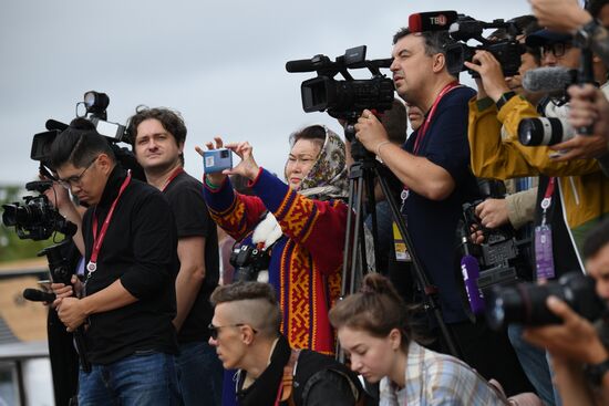 Russia EEF Sidelines