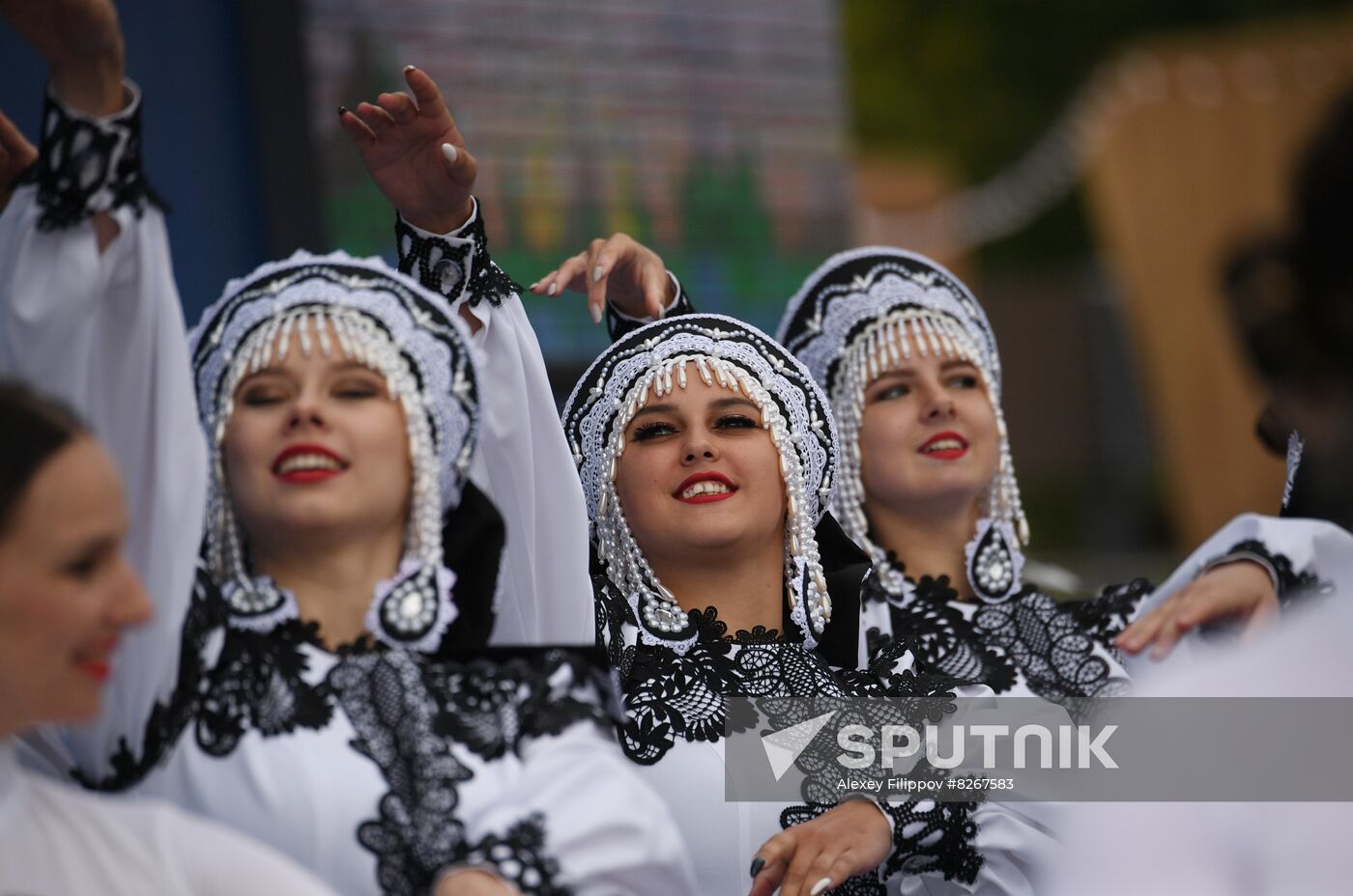 Russia EEF Sidelines