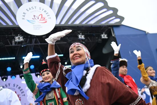 Russia EEF Sidelines