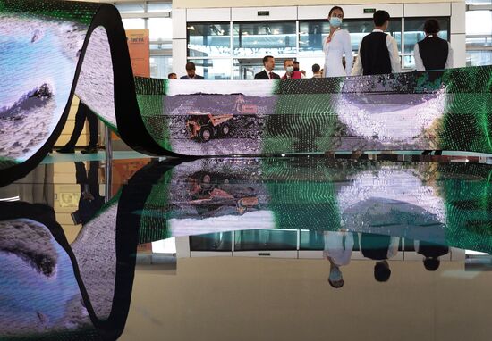 Russia EEF Sidelines