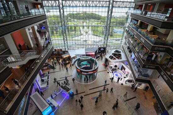 Russia EEF Sidelines