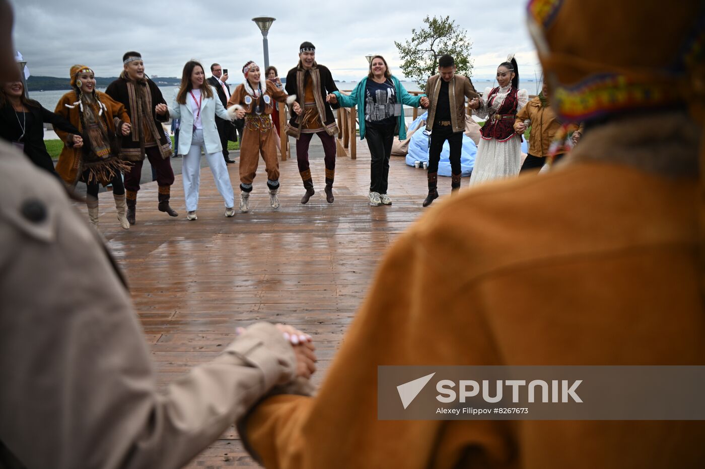 Russia EEF Sidelines