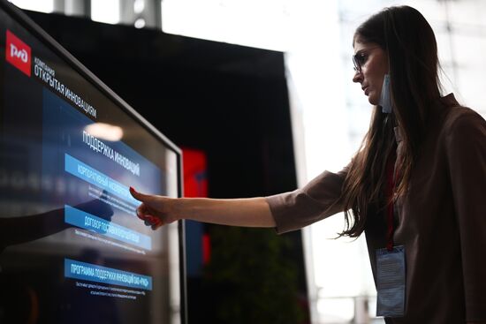 Russia EEF Sidelines