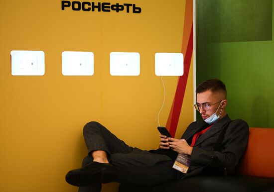 Russia EEF Sidelines