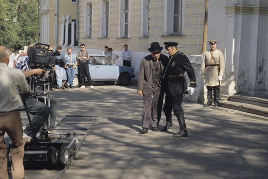 On set of Kings of Criminal Investigation