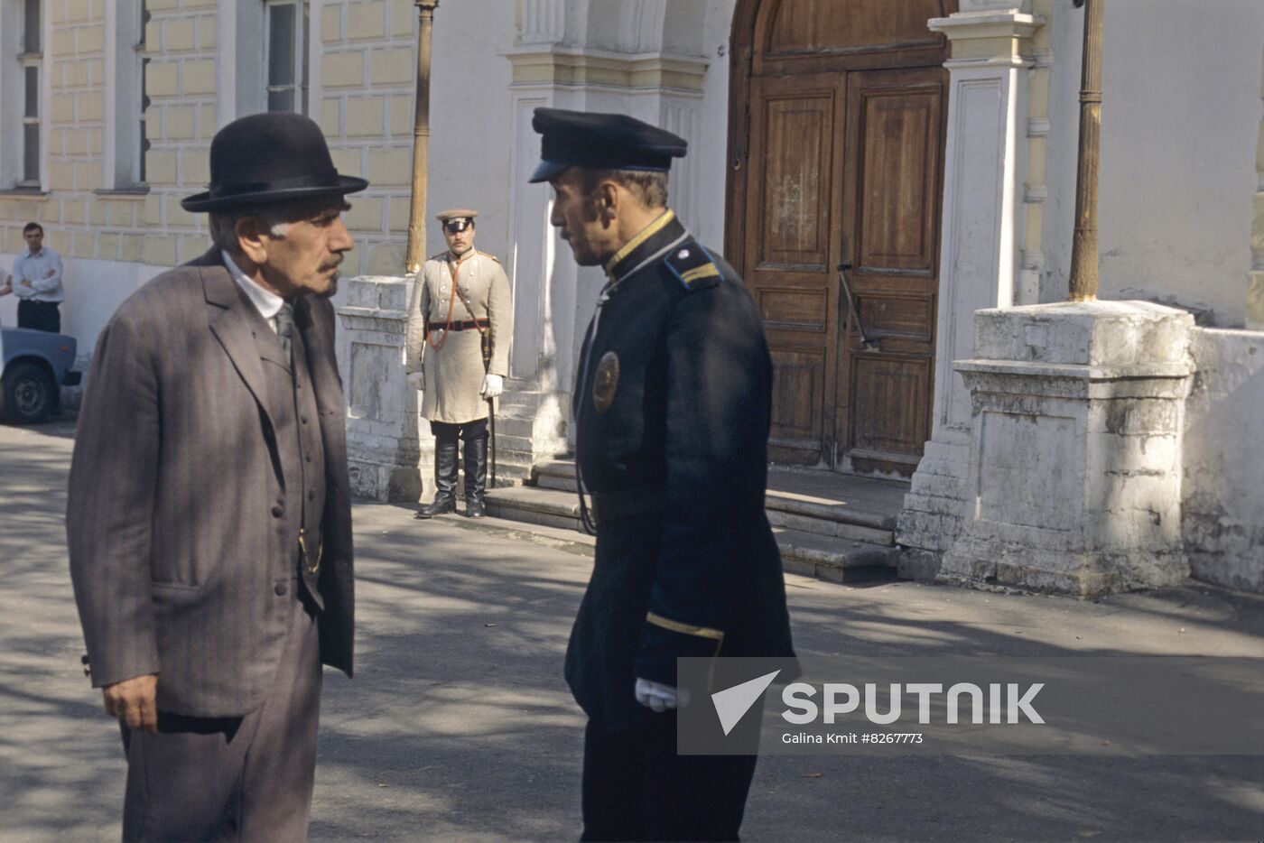 On set of Kings of Criminal Investigation