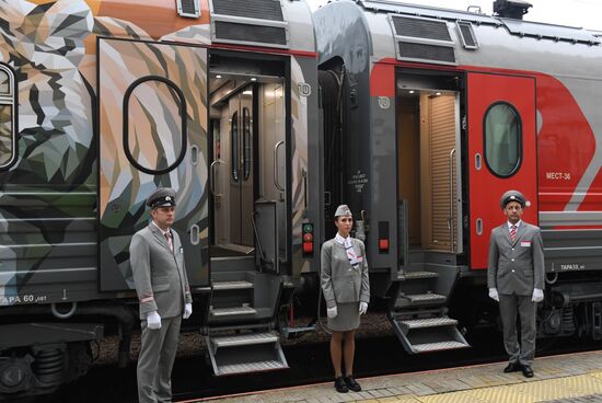 Russia EEF Sidelines