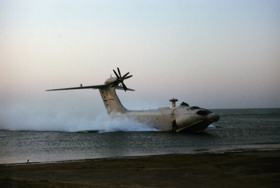 Ground-effect vehicle