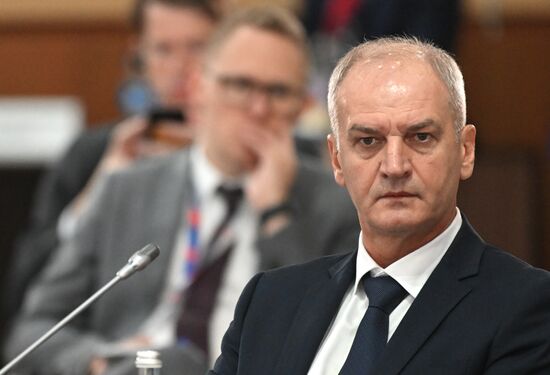 Russia EEF Sessions
