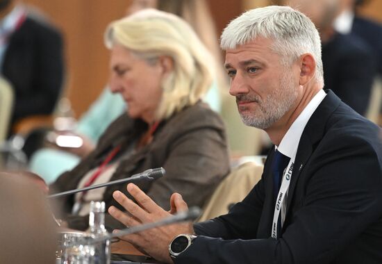 Russia EEF Sessions