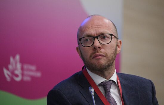 Russia EEF Sessions