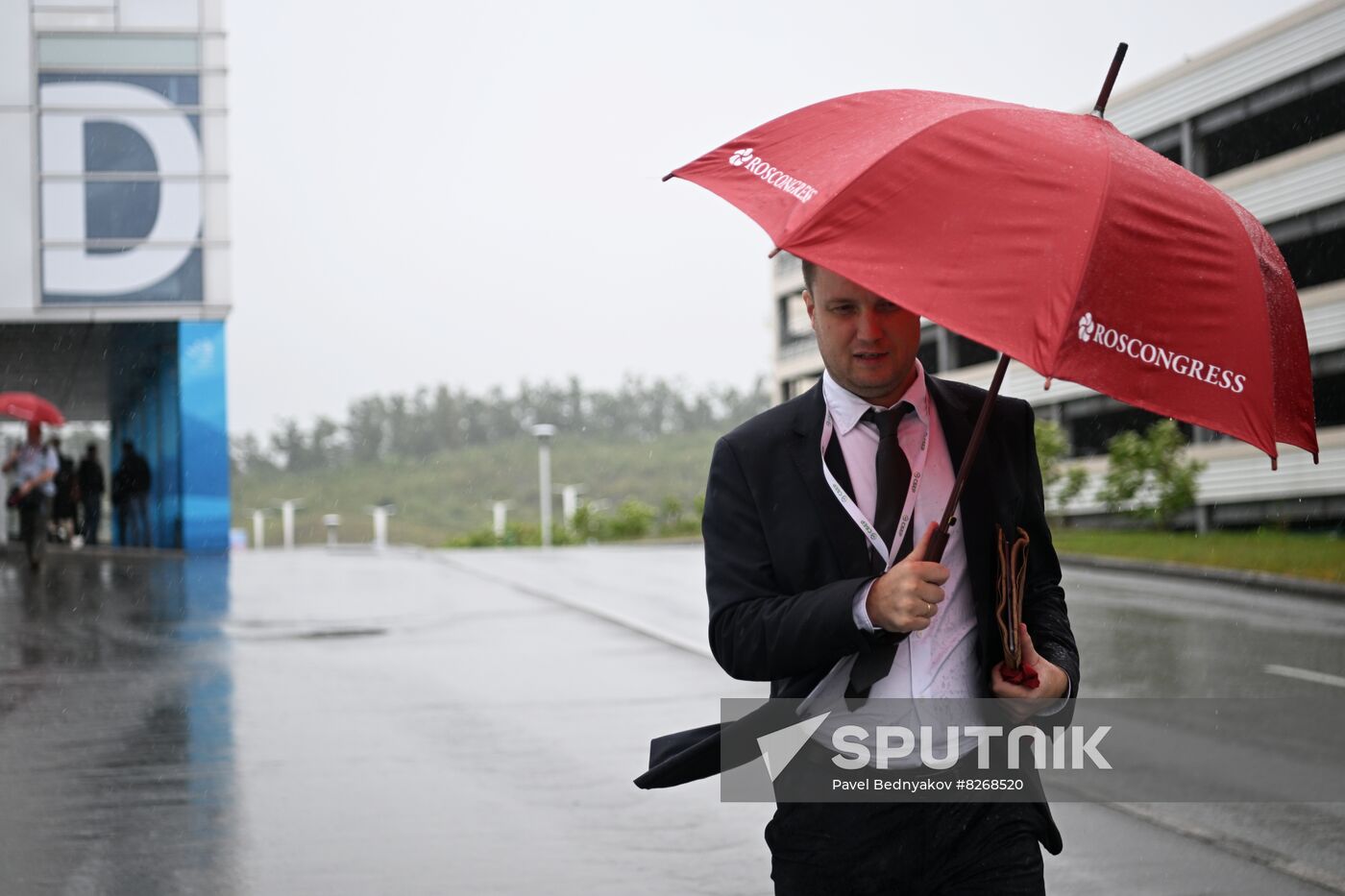 Russia EEF Sidelines