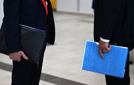 Russia EEF Sidelines