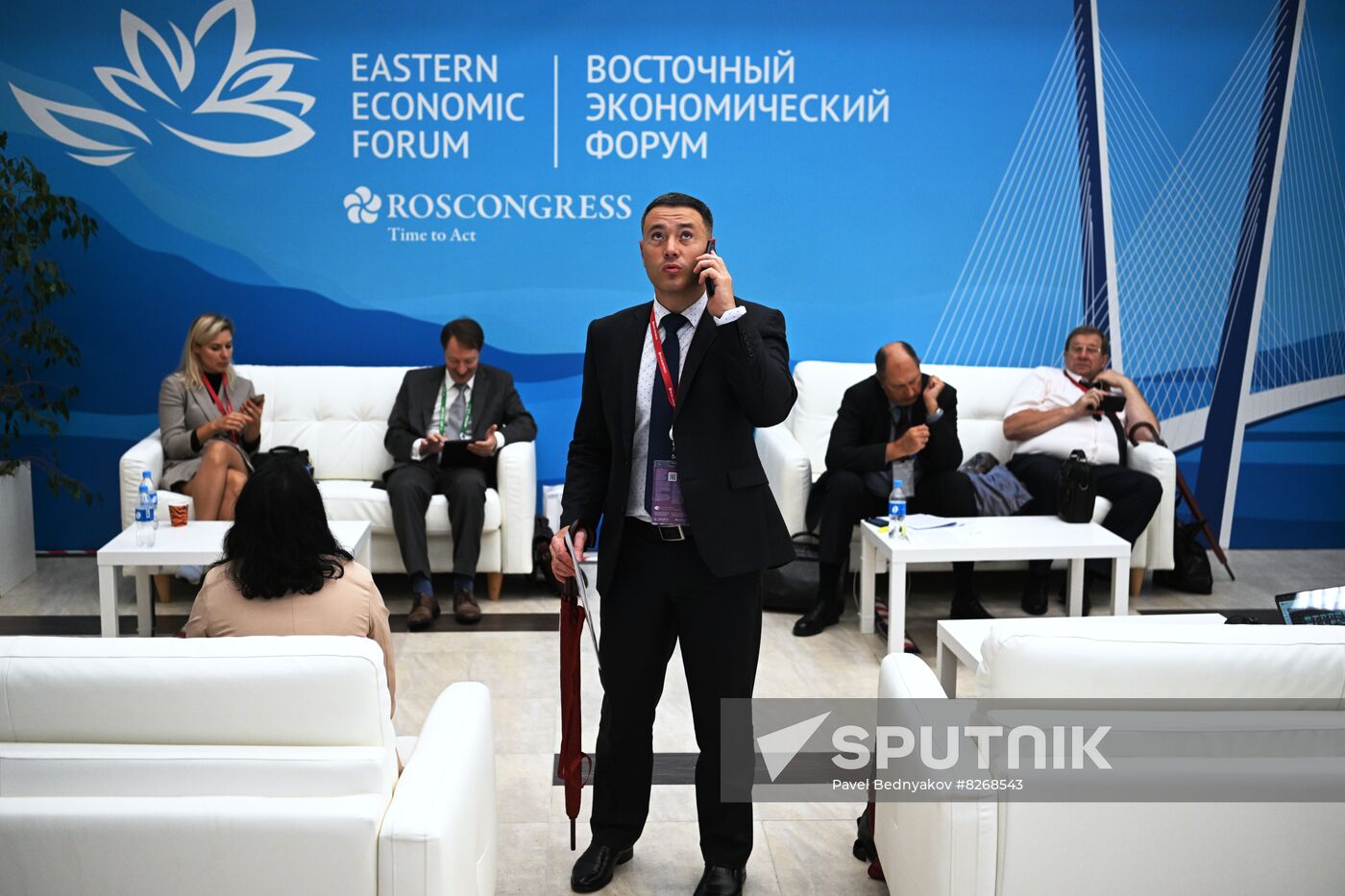 Russia EEF Sidelines