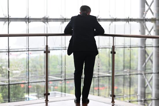 Russia EEF Sidelines