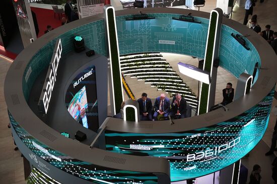 Russia EEF Sidelines