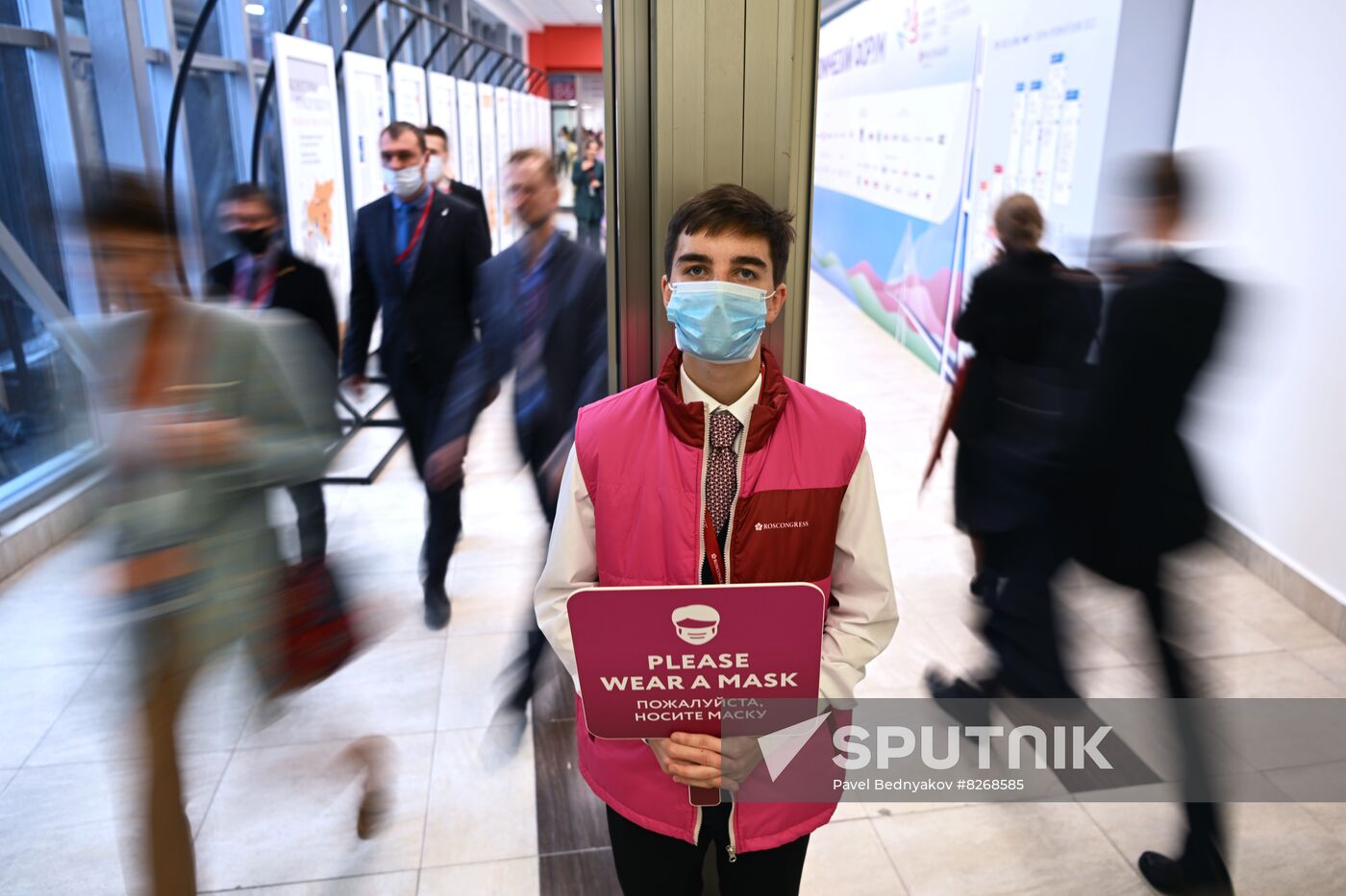 Russia EEF Sidelines