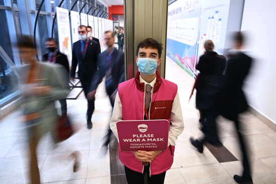 Russia EEF Sidelines