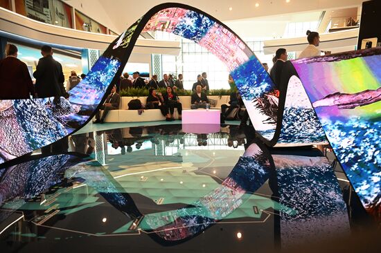 Russia EEF Sidelines