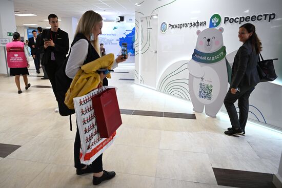 Russia EEF Sidelines