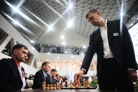 Russia EEF Sidelines