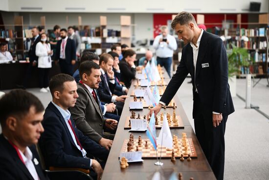 Russia EEF Sidelines