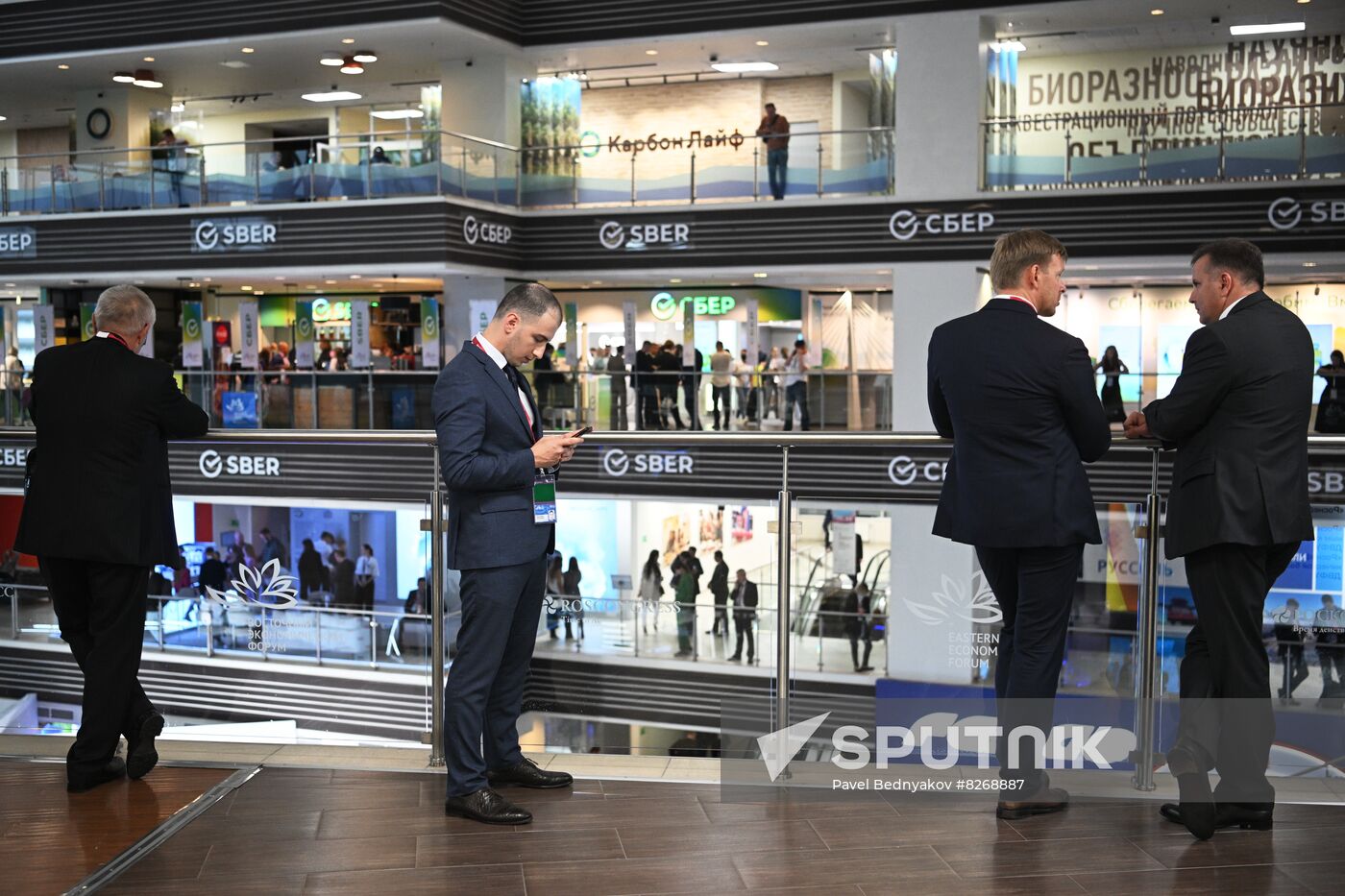 Russia EEF Sidelines