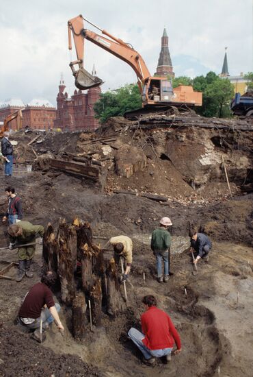 Archeological excavation works on Moscow's Manege Square
